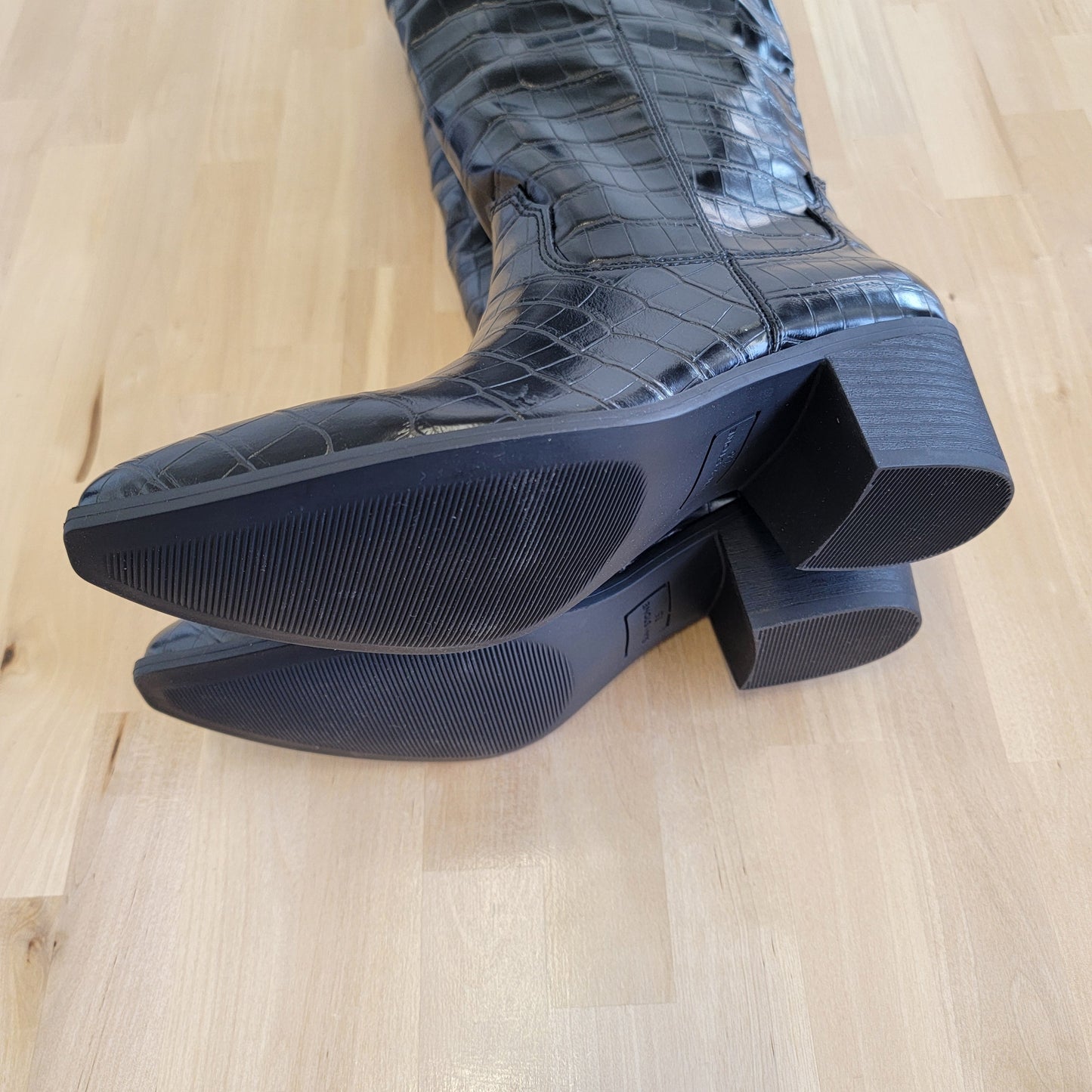 SunStone Shoe Size 11 Black Boots