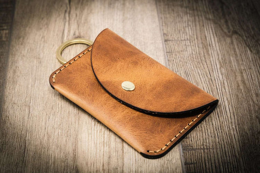 The Richmond Leather Keychain Wallet in Saddle Tan