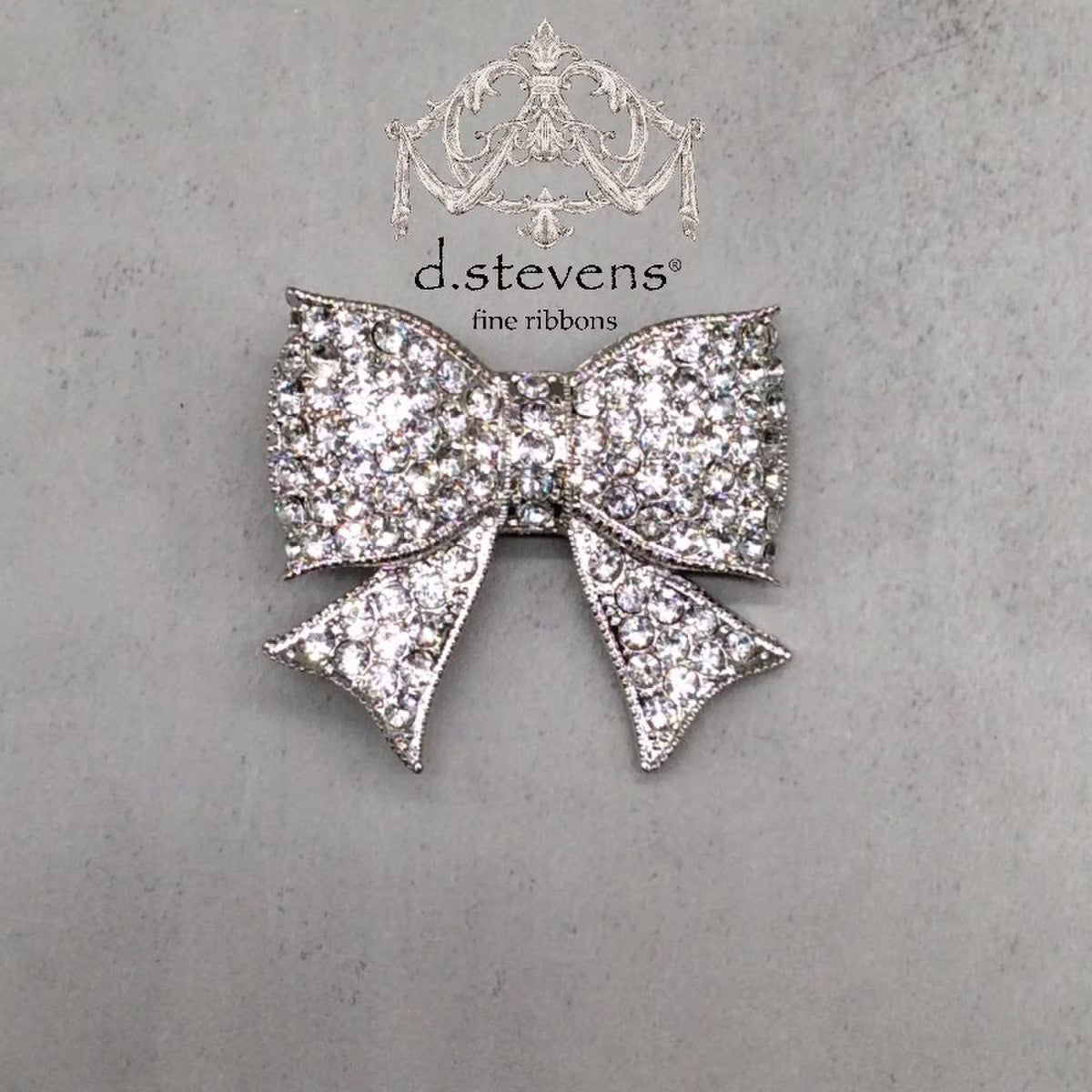 2.5" crystal clip bow, clear silver