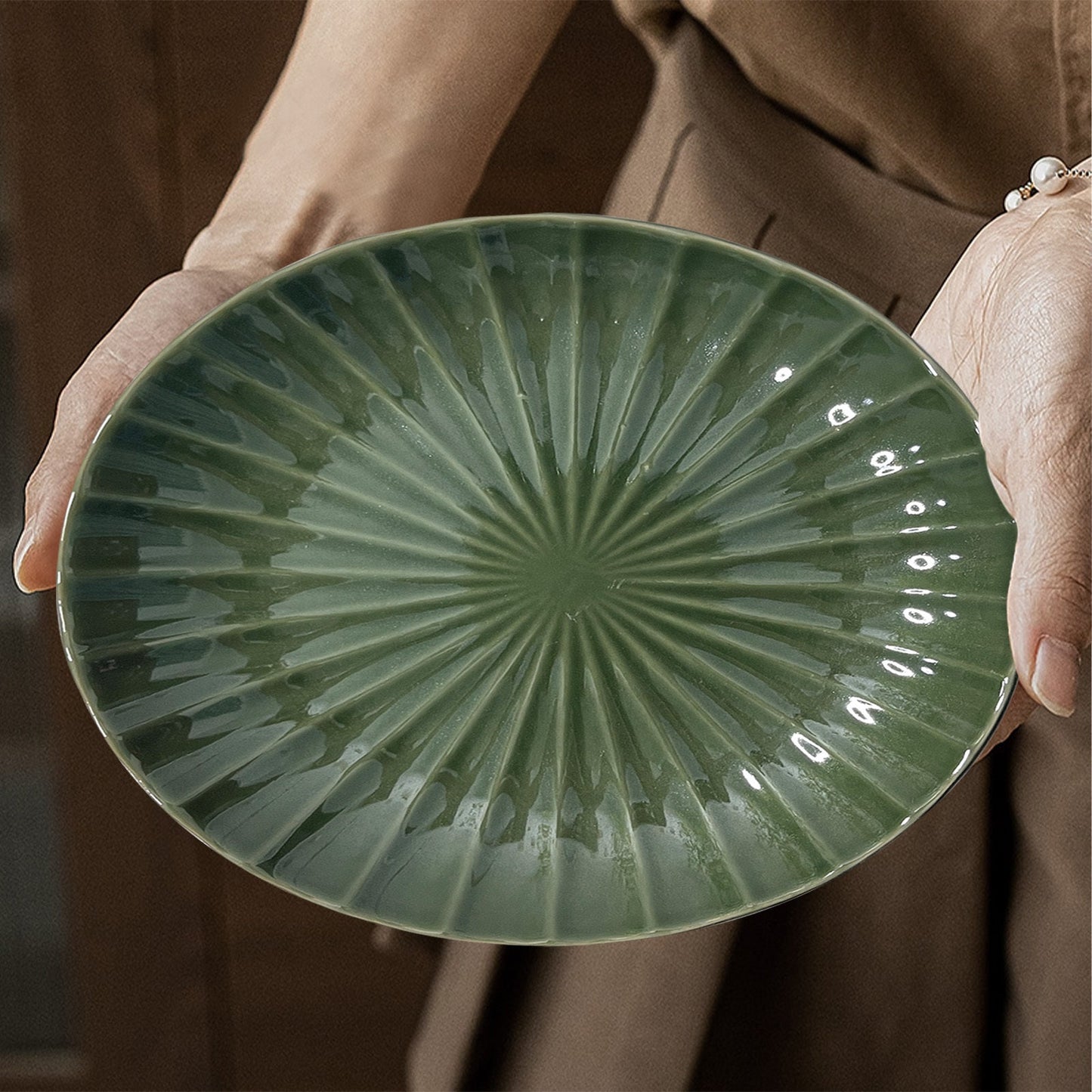 Versatile Ceramic Plate Set Perfect for Meals Decor