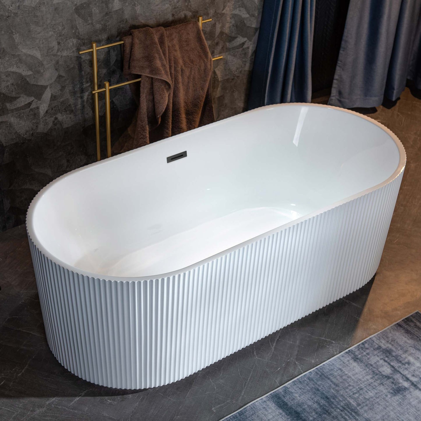 WOODBRIDGE 67" L x 31-1/2" W Freestanding Contemporary Soaking Bathtub