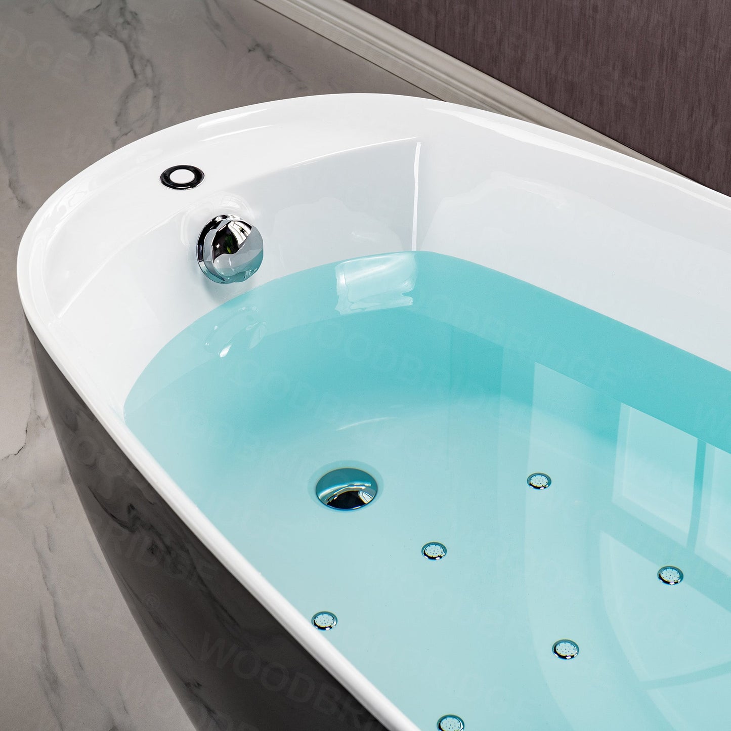 WOODBRIDGE BTS1607/B0031 67" Air Bubble Freestanding Bathtub