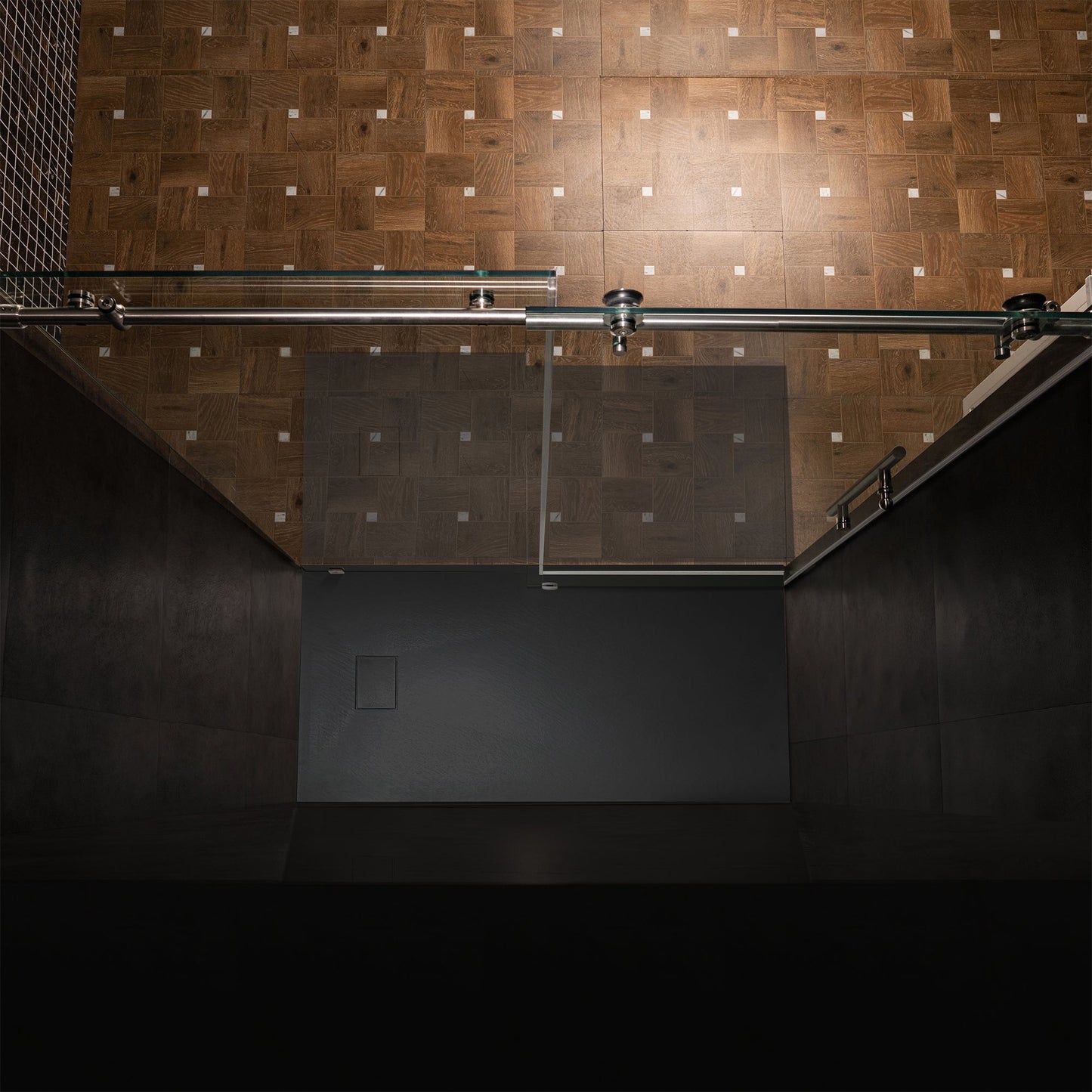WOODBRIDGE 47.25 in L x 31.5 in W Zero Threshold End Drain Shower Base with Reversible Drain Placement, Matching Decorative Drain Plate and Tile Flange, Wheel Chair Access, Low Profile