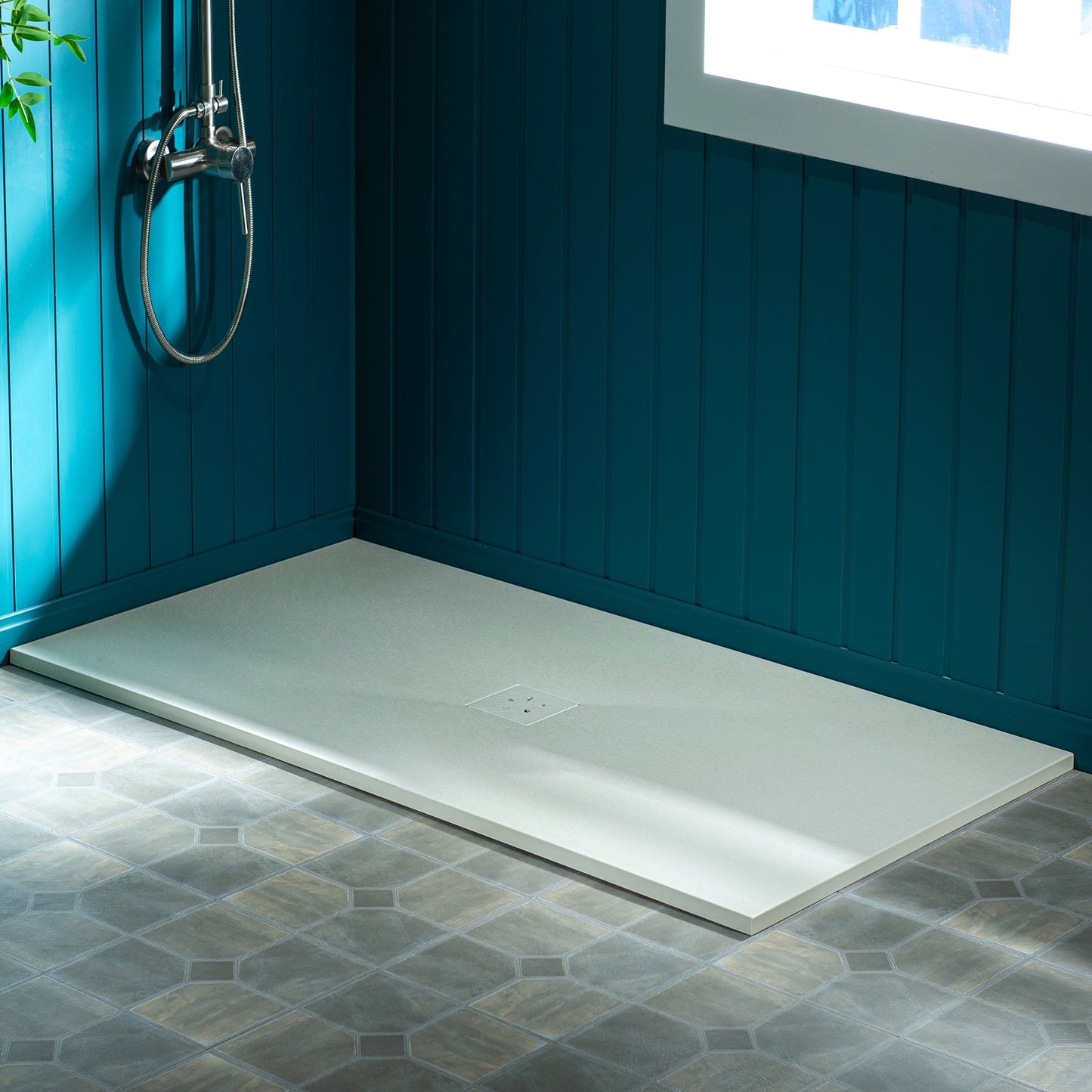 WOODBRIDGE 60-in L x 32-in W Zero-Threshold End-Drain Shower Base with Center Drain Placement, Matching Decorative Drain Plate and Tile Flange, Wheel Chair Access, Low Profile