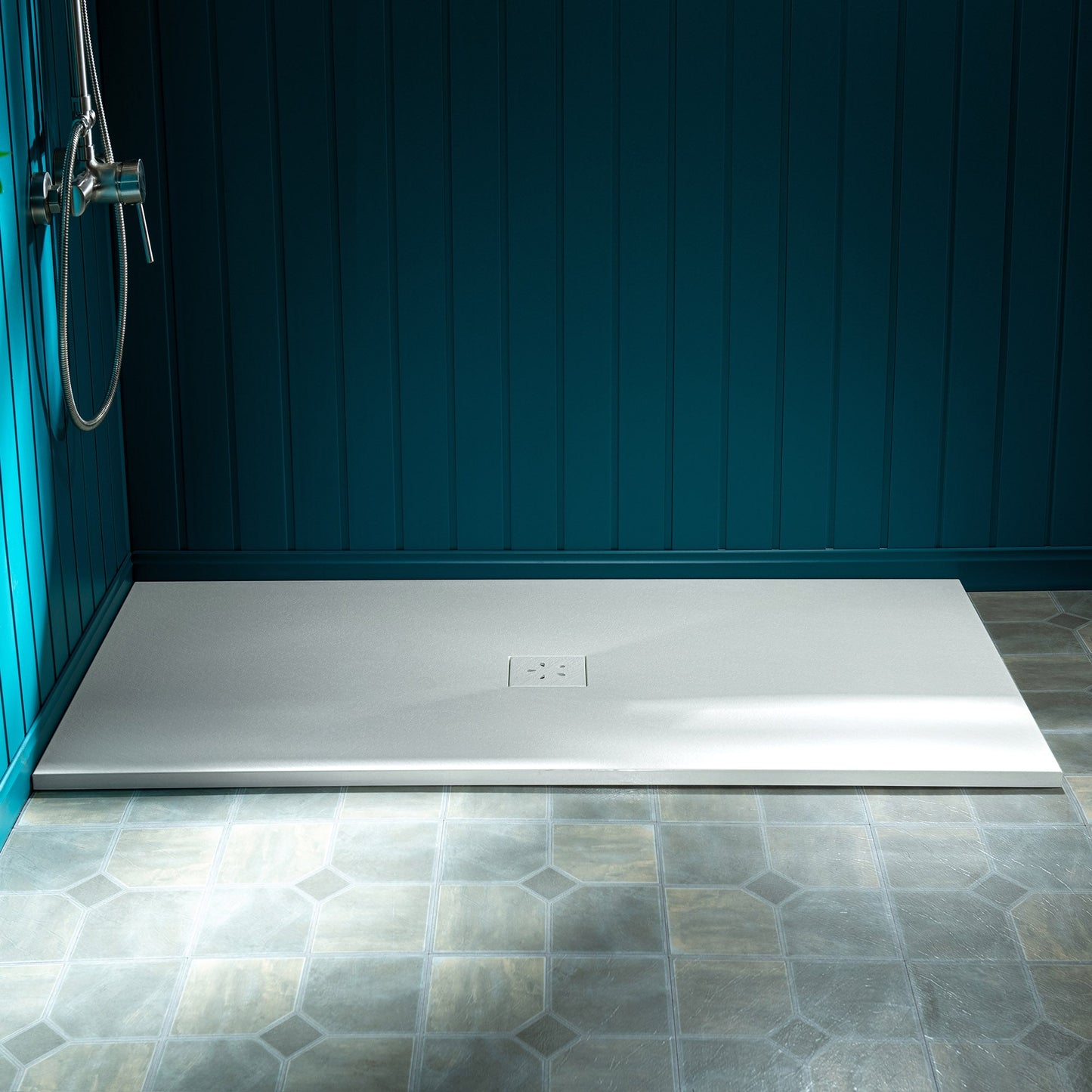 WOODBRIDGE 60-in L x 32-in W Zero-Threshold End-Drain Shower Base with Center Drain Placement, Matching Decorative Drain Plate and Tile Flange, Wheel Chair Access, Low Profile