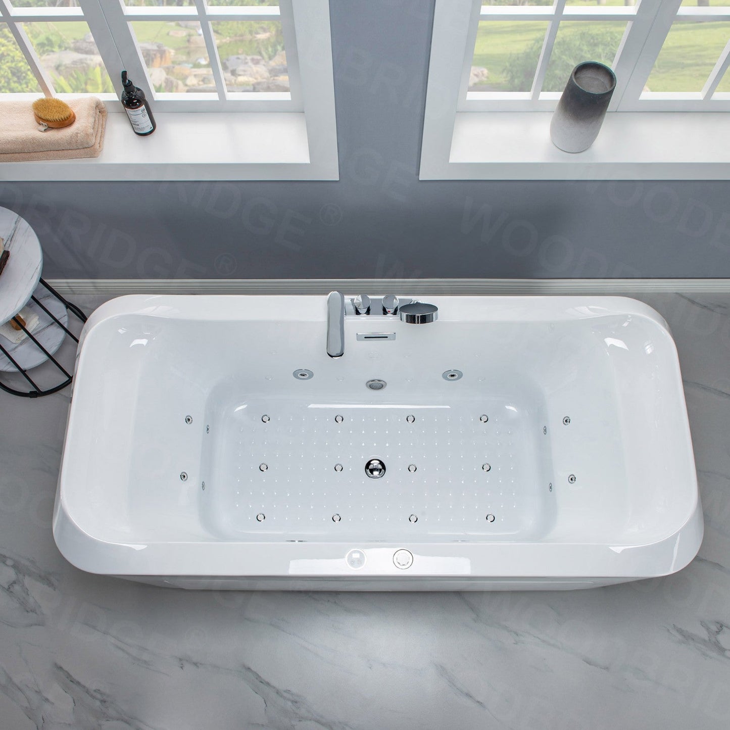 WOODBRIDGE 67"L x 31-1/2"W 1 Person Freestanding Massage Hydrotherapy Bathtub Tub