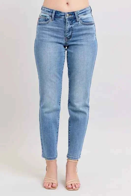 Judy Blue Plus Size Slim Jeans Mid Rise Vintage Wash with Cell Phone Pocket Women's Jeans