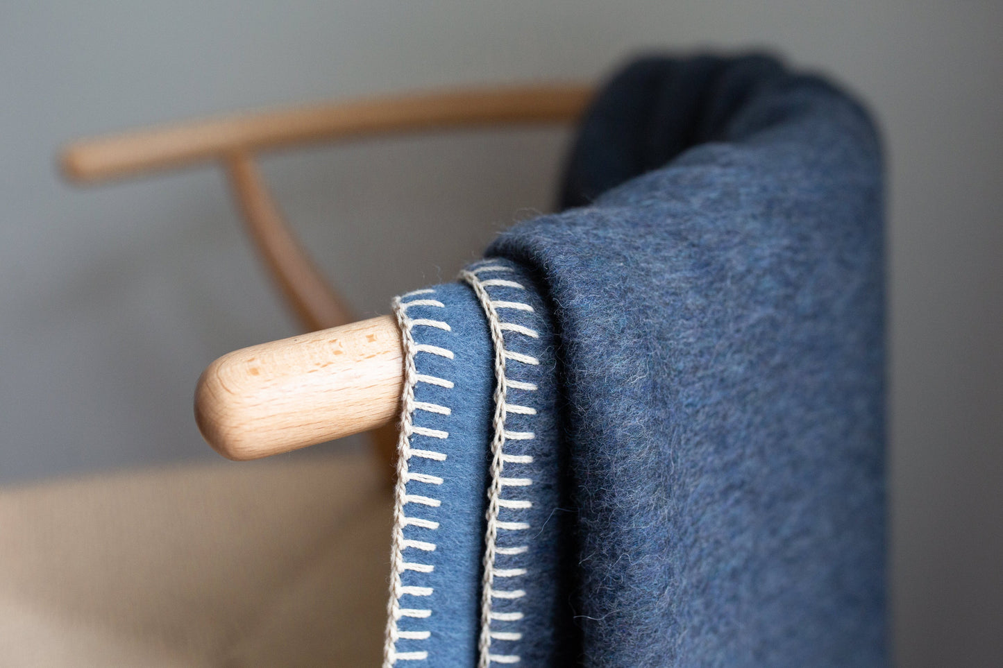 Descanso ALPACA BLEND Throw - Navy Heather | Blankets | Kitchen + Metal
