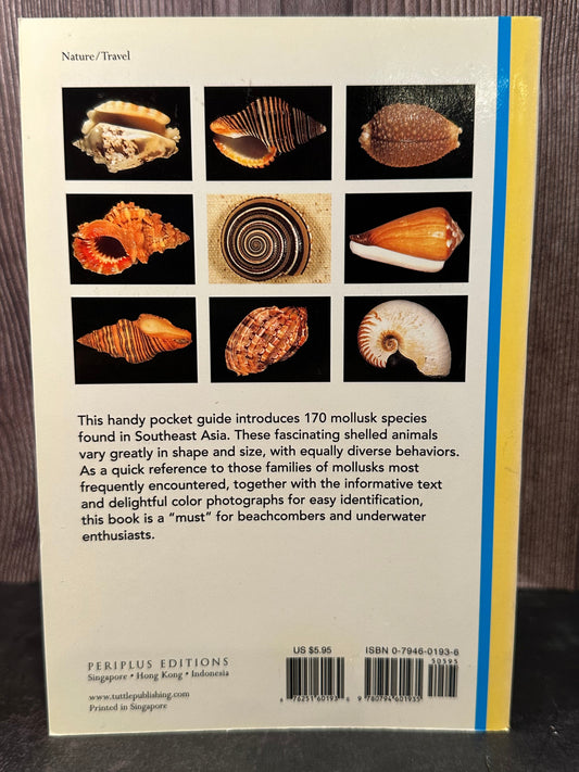 Handy Pocket Guide to Tropical Seashells (Pre-owned Paperback)