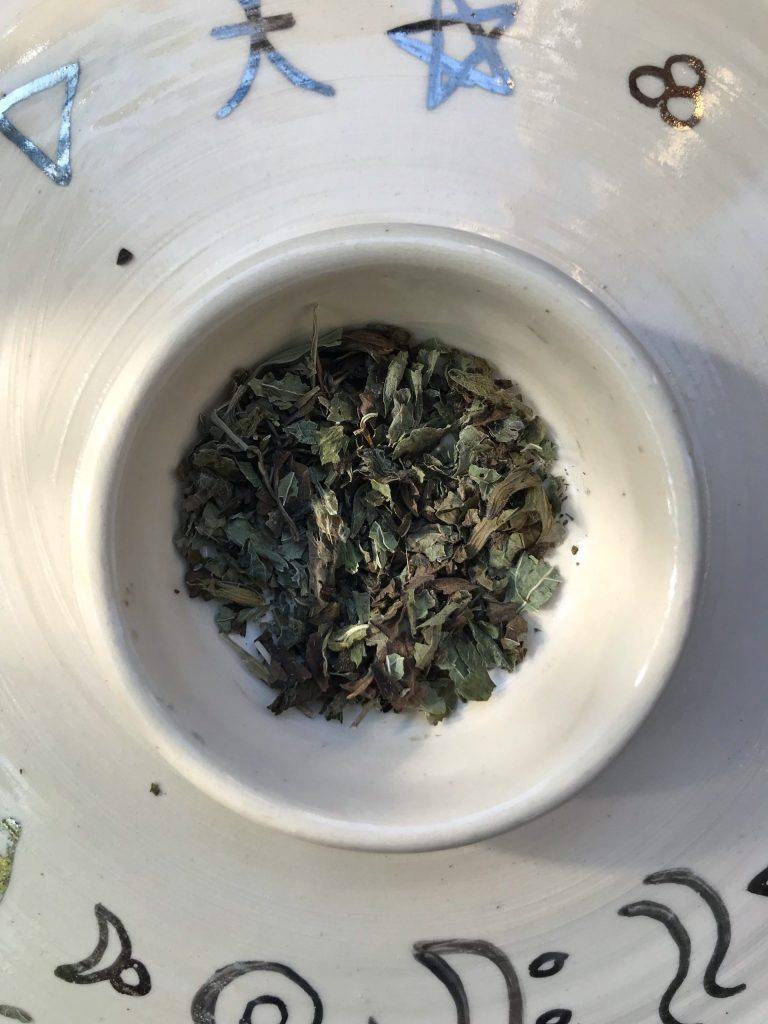Basil Leaf (Ocimum basilicum) - Witching Herbs