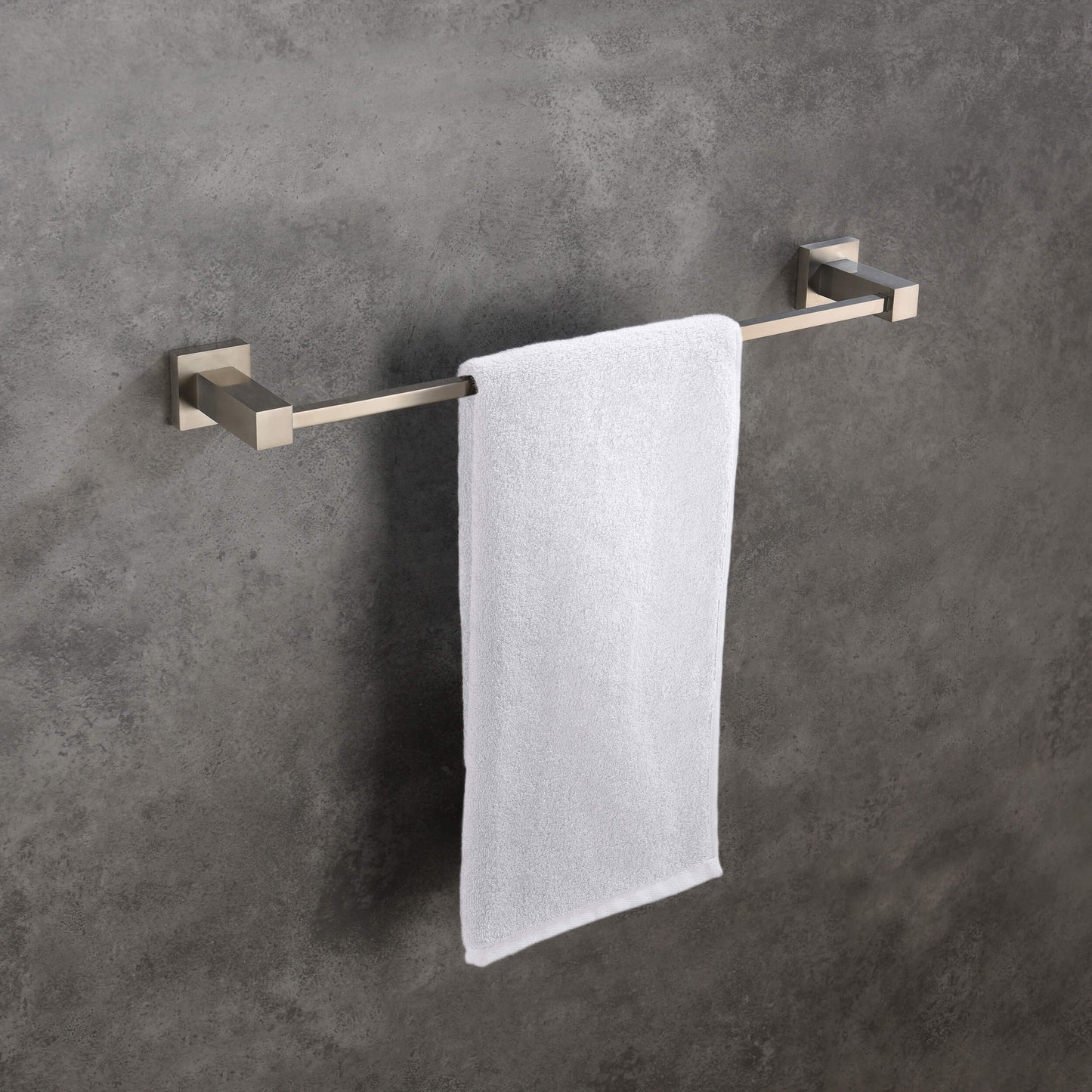 Quadra Bathroom 18" Towel Bar