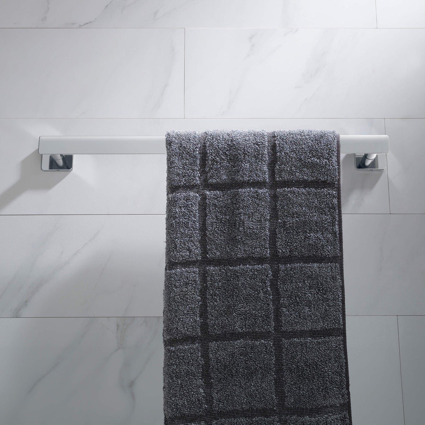 Fusion 18 inch Bathroom Towel Bar