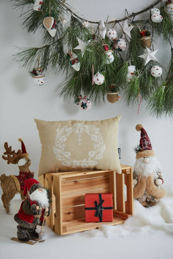 Wear Sierra Pine Tree Pattern 6 Piece Christmas Linen Set | Gift Shop & Gift Wrapping | Under $100 | Kitchen + Metal