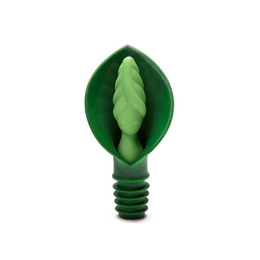 Leila | Play | Kitchen + Metal