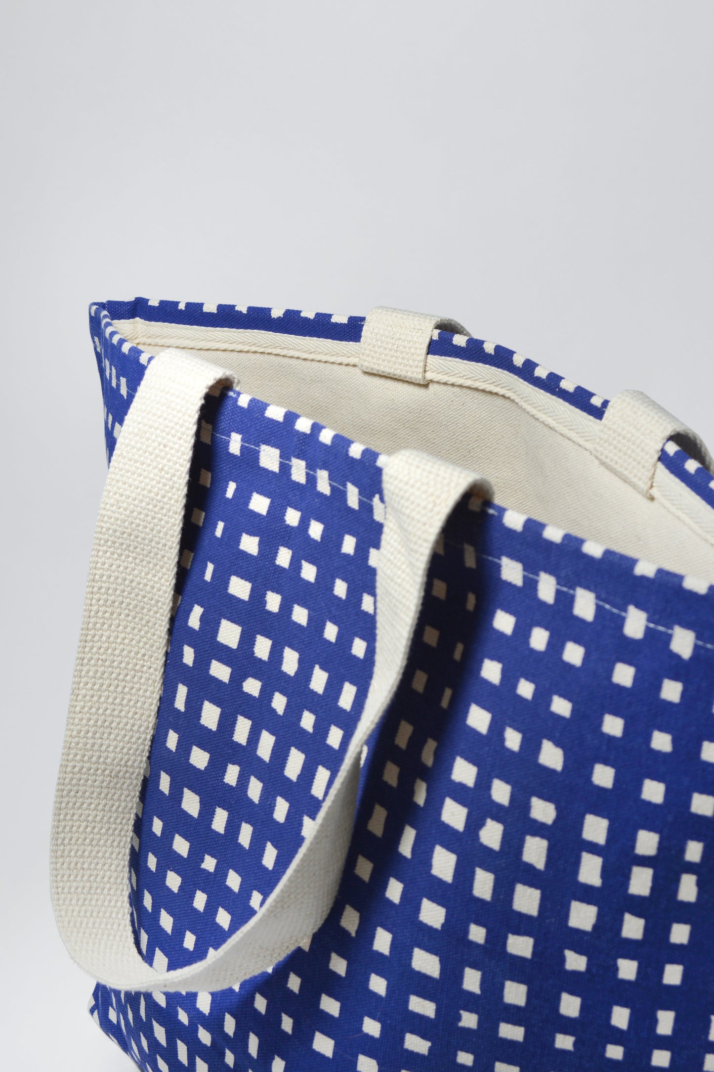 Micro Grid Wide Tote