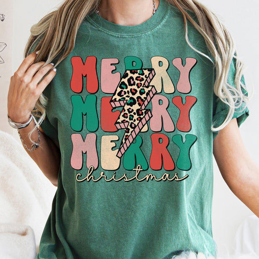 Merry Merry Merry Christmas Retro, Leopard Print, Comfort Colors T-Shirt