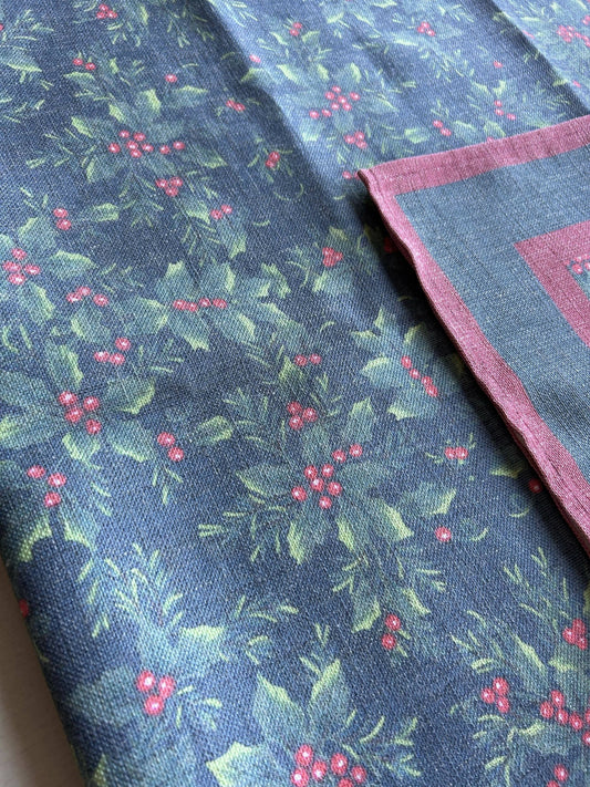 Holly Bundle and Berries Table Cloth - Holiday Pattern