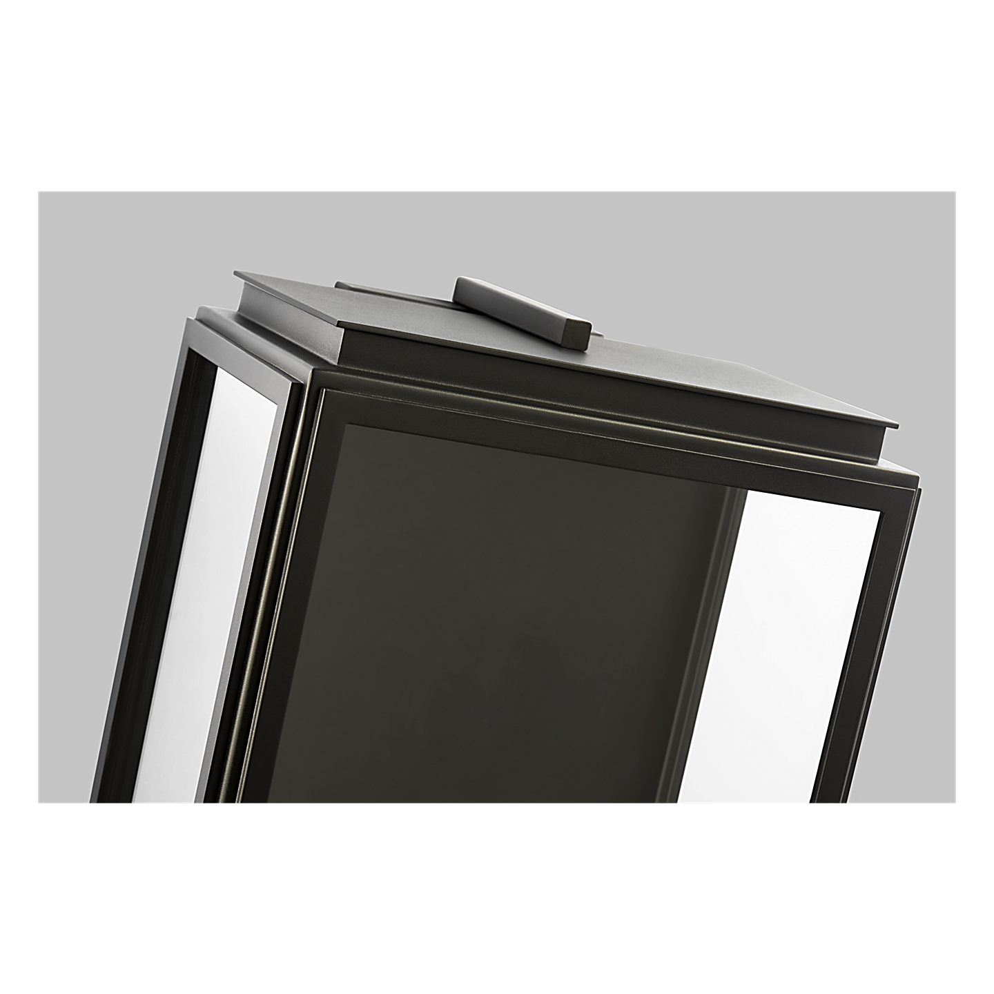 Edgar XL Wall Lantern