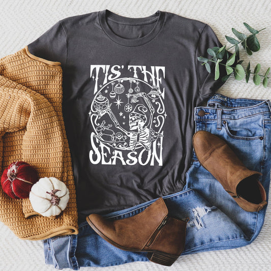 Tis The Season, Christmas Skeleton, Jolly, Dancing, Retro Super Soft Tshirt