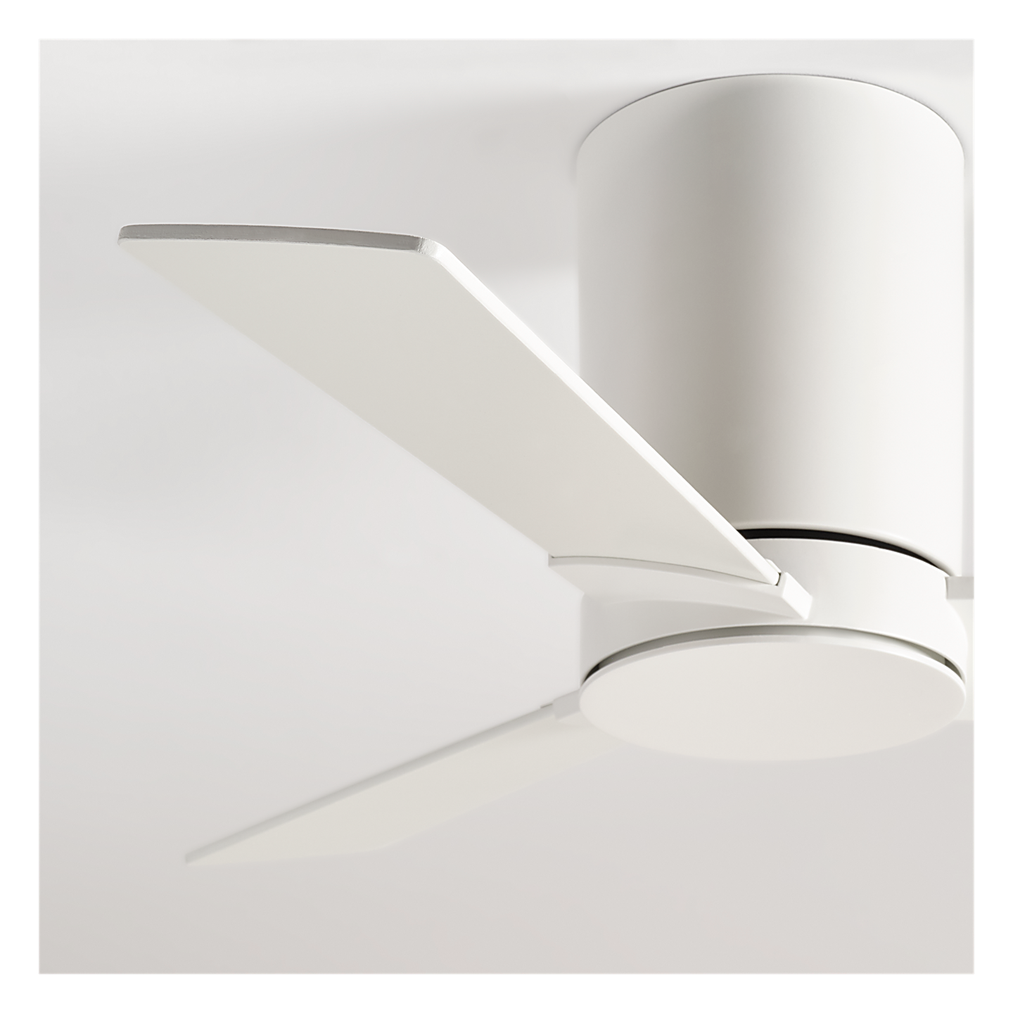 Rozzen 32 Hugger Ceiling Fan
