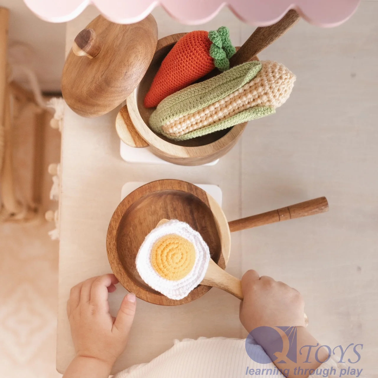 QToys Australia (USA) MAHOGANY PAN & POT SET | Kitchen + Metal