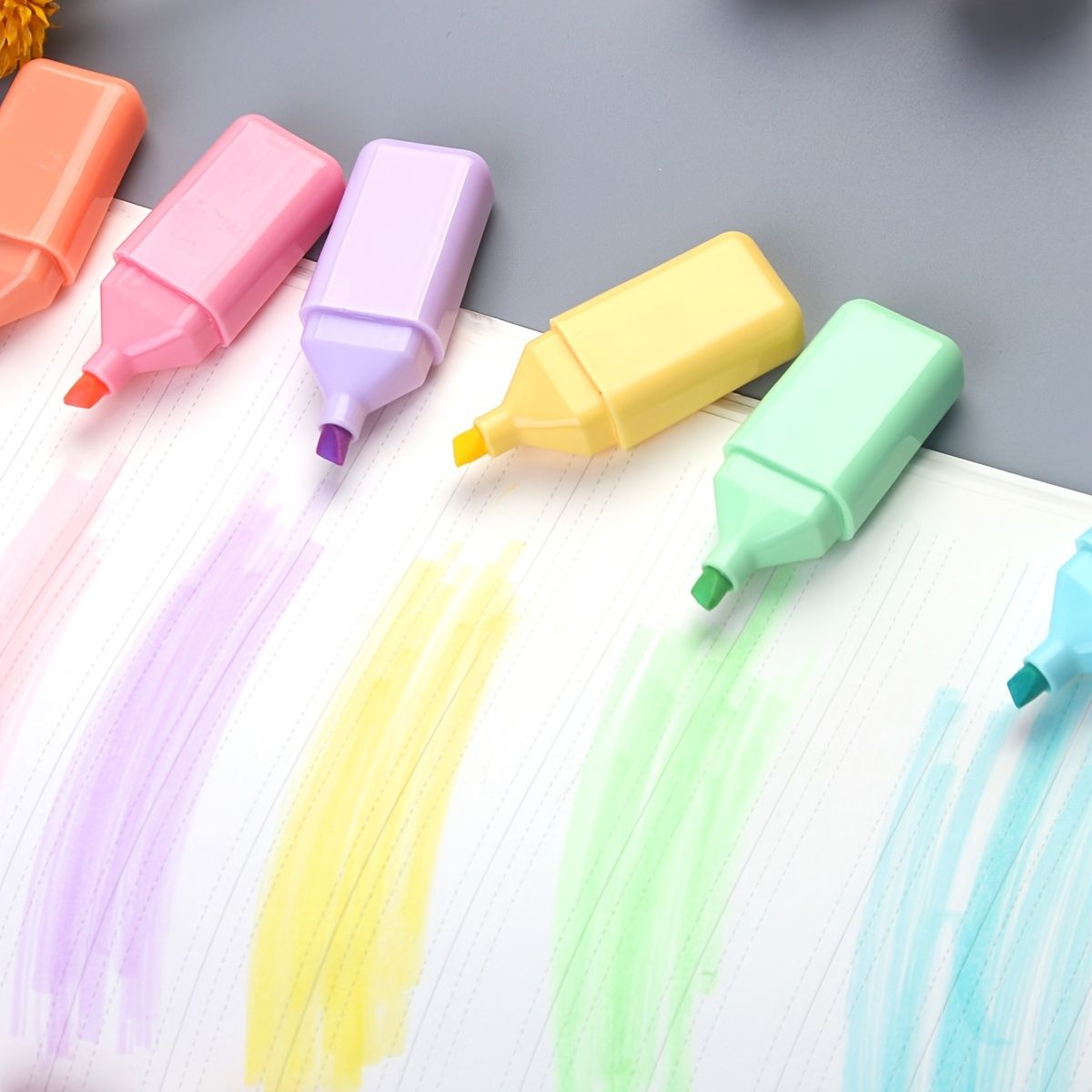 6pcs/set Tiny Markers Fluorescent Colors Mini Highlighter Pen Chisel Tip Cute Kawaii Design