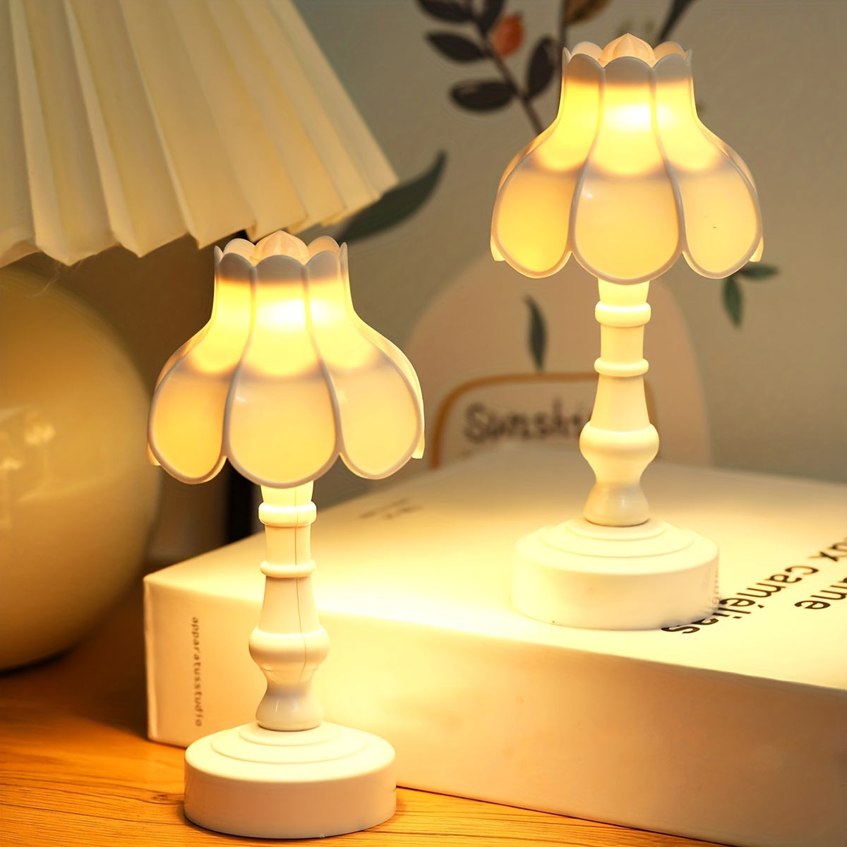 Flower Mini Desk Lamp Ideal Night Light Decor