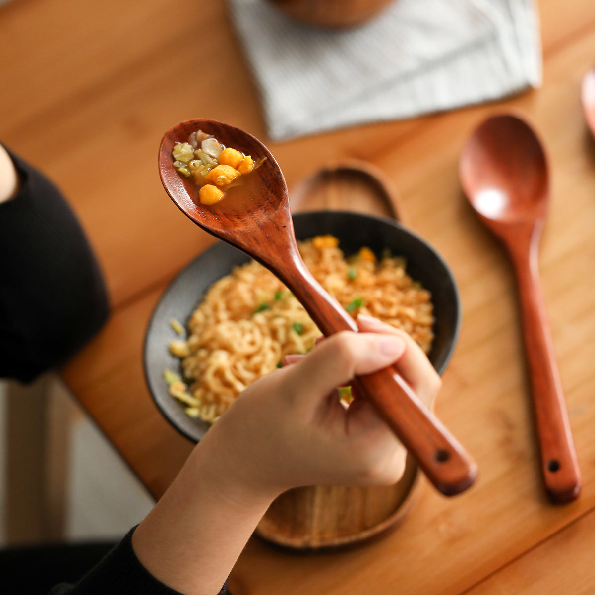 Durable Wooden LongHandle Cooking Spoon for Easy Meal Prep