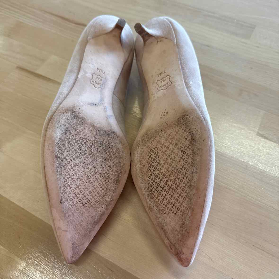 Tory Burch Elizabeth Pointy Toe Pump Shoe Size 7.5 Perfect Blush Suede Heels