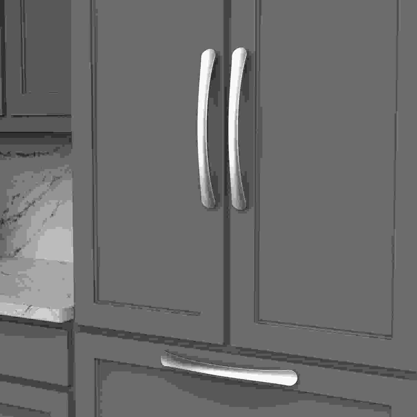 12 Inch Center to Center Vale Appliance Pull