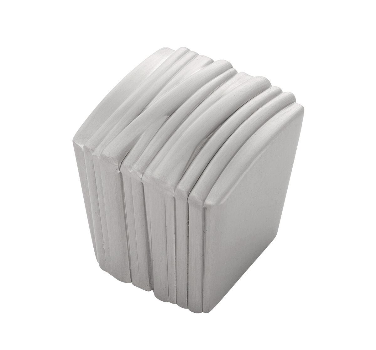 1-1/4 Inch x 1-1/8 Inch Fermata Square Knob