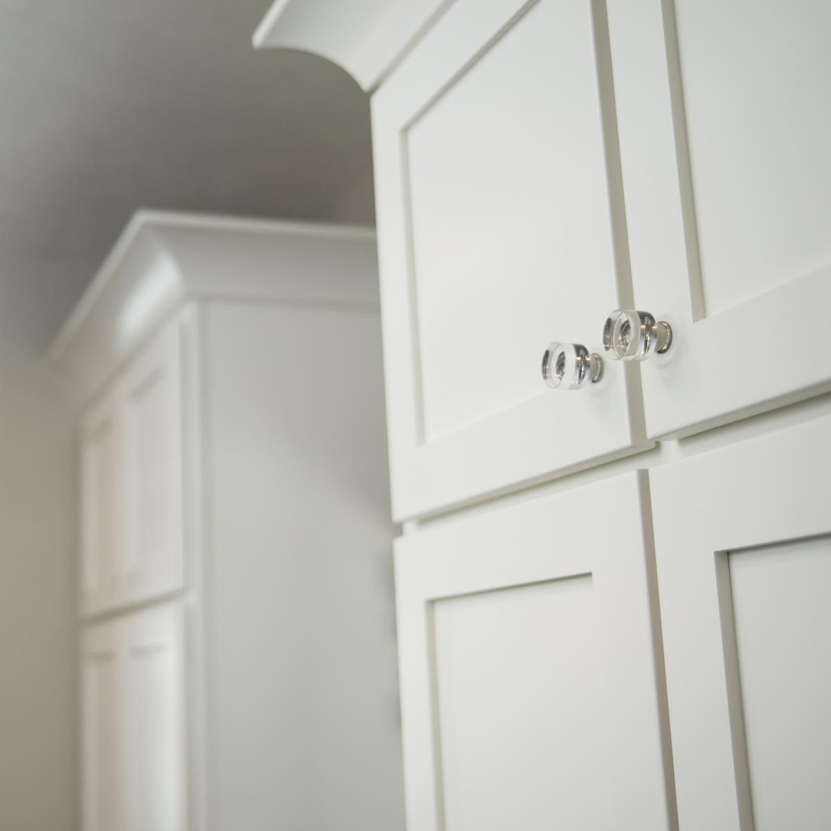 1-1/4 Inch Diameter Midway Knob