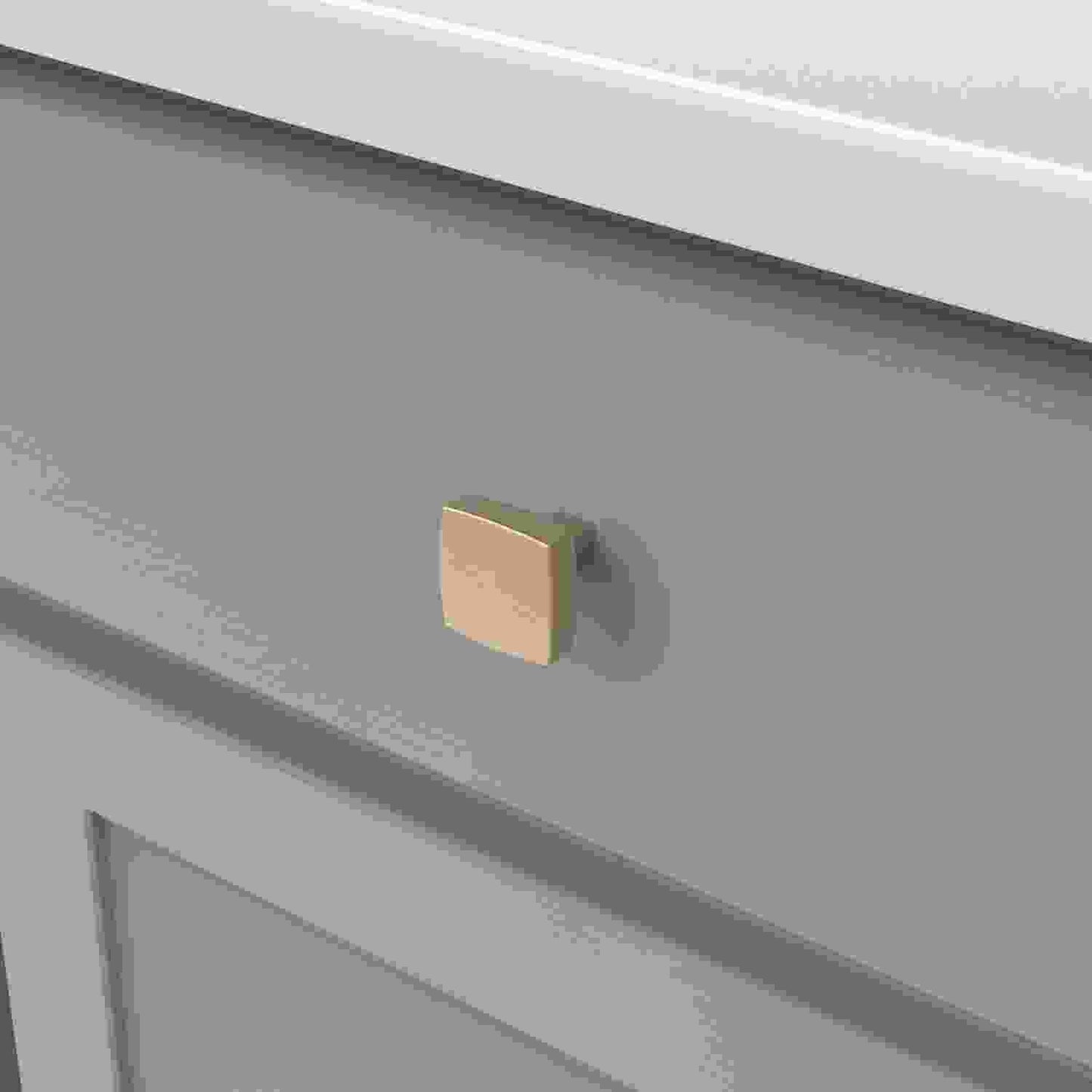 1-1/4 Inch Square Coventry Square Knob