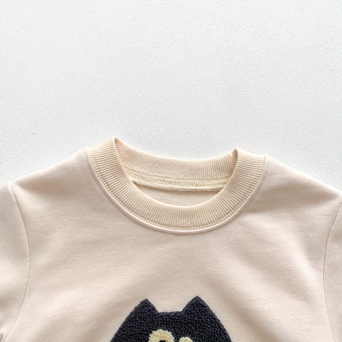 Baby Solid Color Cartoon Embroidered Design Long Sleeve Triangle
