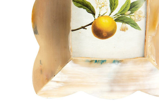 Scalloped 3x3 Resin Picture Frame