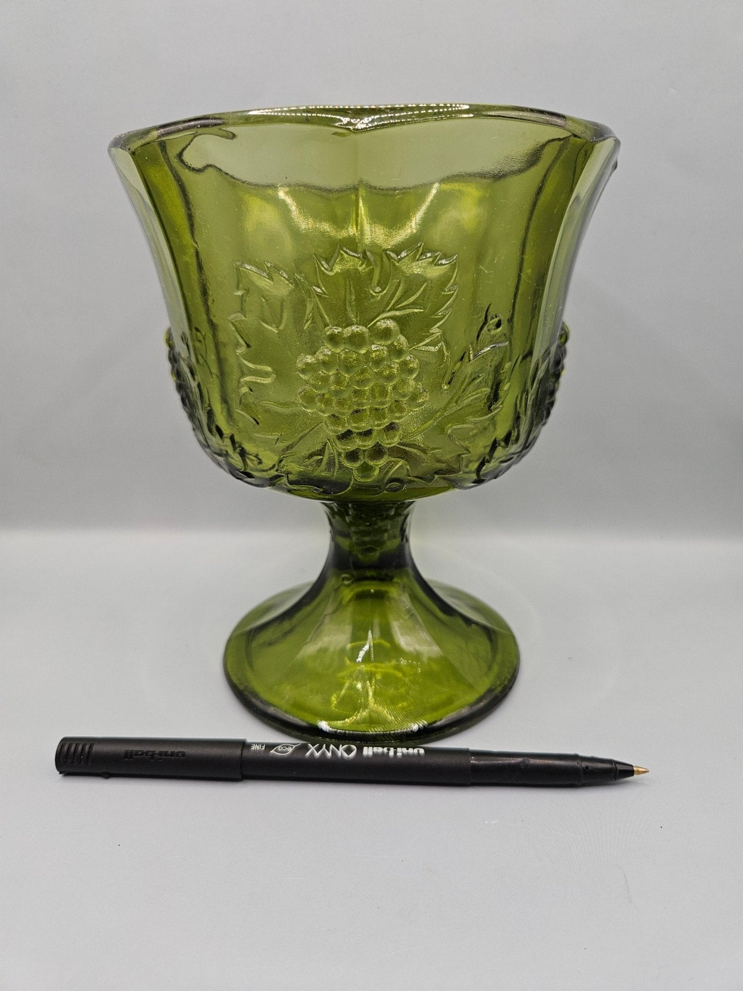 Vintage Colony Glass Harvest Green Grape Panel Footed Planter Vase