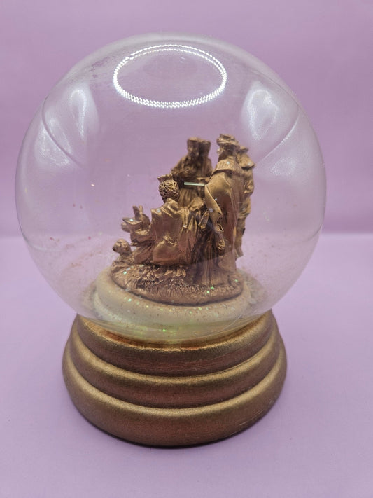 Vintage Nativity Scene Snow Globe – 5.5"x4.6" (No Water)