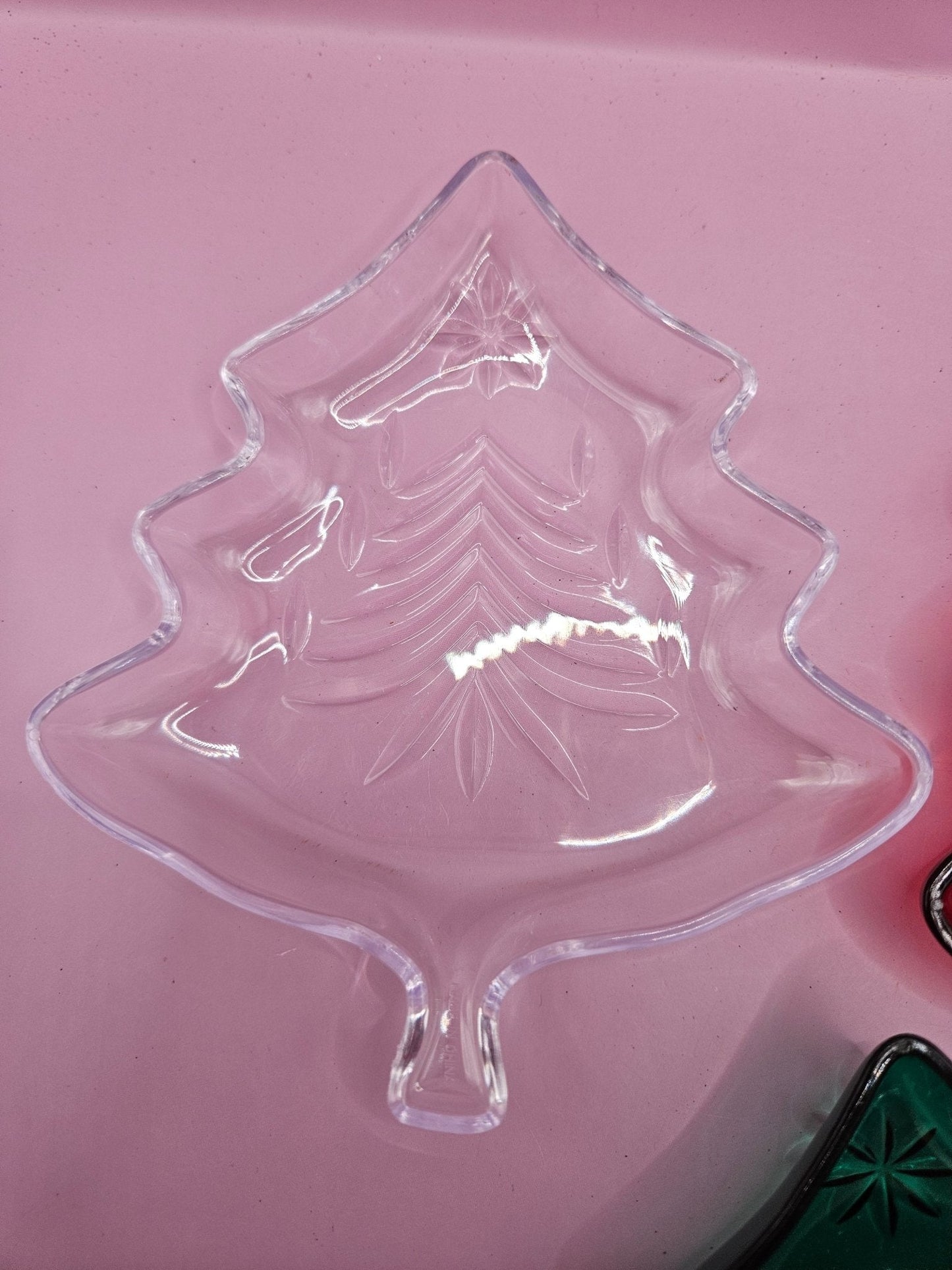 Vintage Set of Three Small Tree-Shaped Dishes (Hard Plastic)