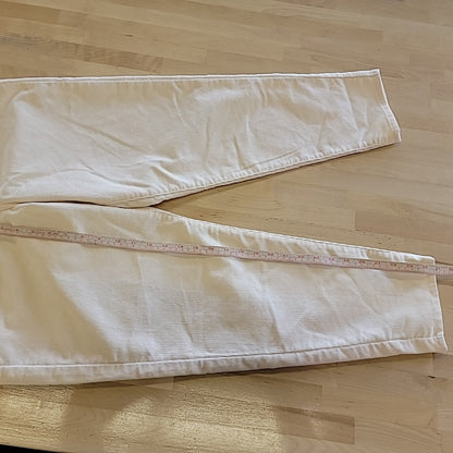 Levi's Size 31 Cream High-Waisted Mom Jeans Corduroy NWT
