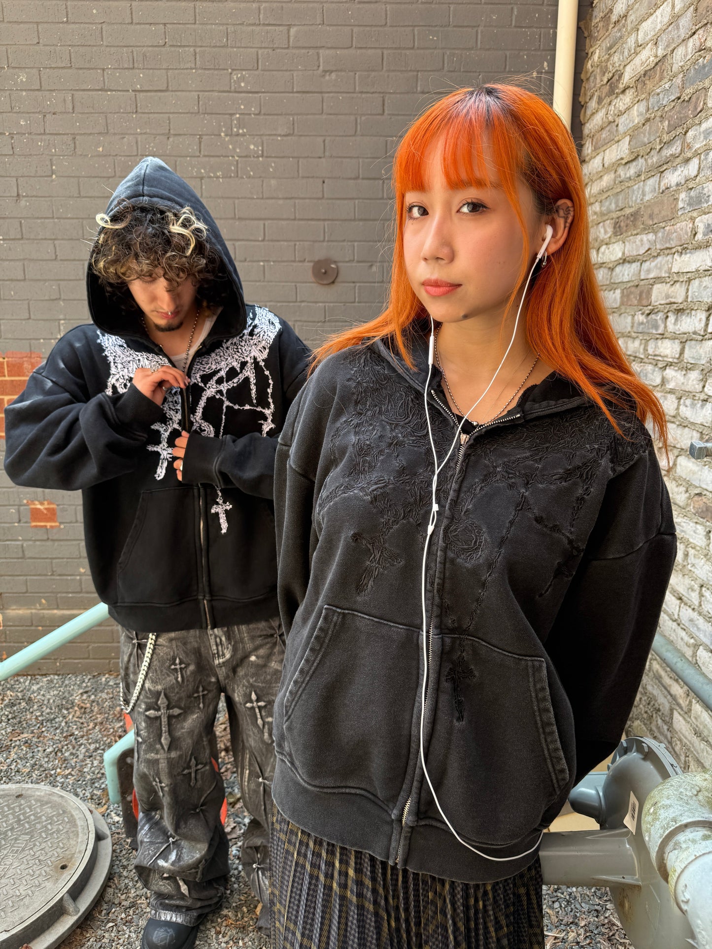 *Breaking Chains Zip-up (Black/Black)