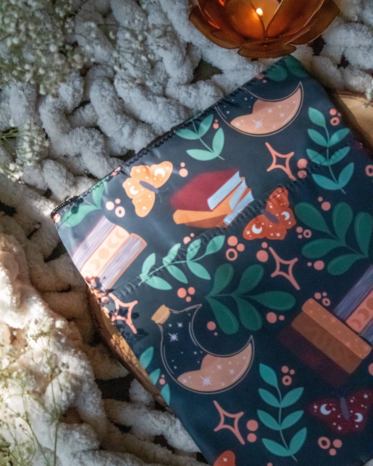 Meaggie Moos - Book / Tablet Sleeve | Burgundy Books