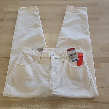 Levi's Size 31 Cream High-Waisted Mom Jeans Corduroy NWT