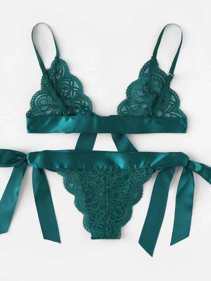 Split Cut Ruffled Sexy Lace Strap Three-Point Sexy Lingerie