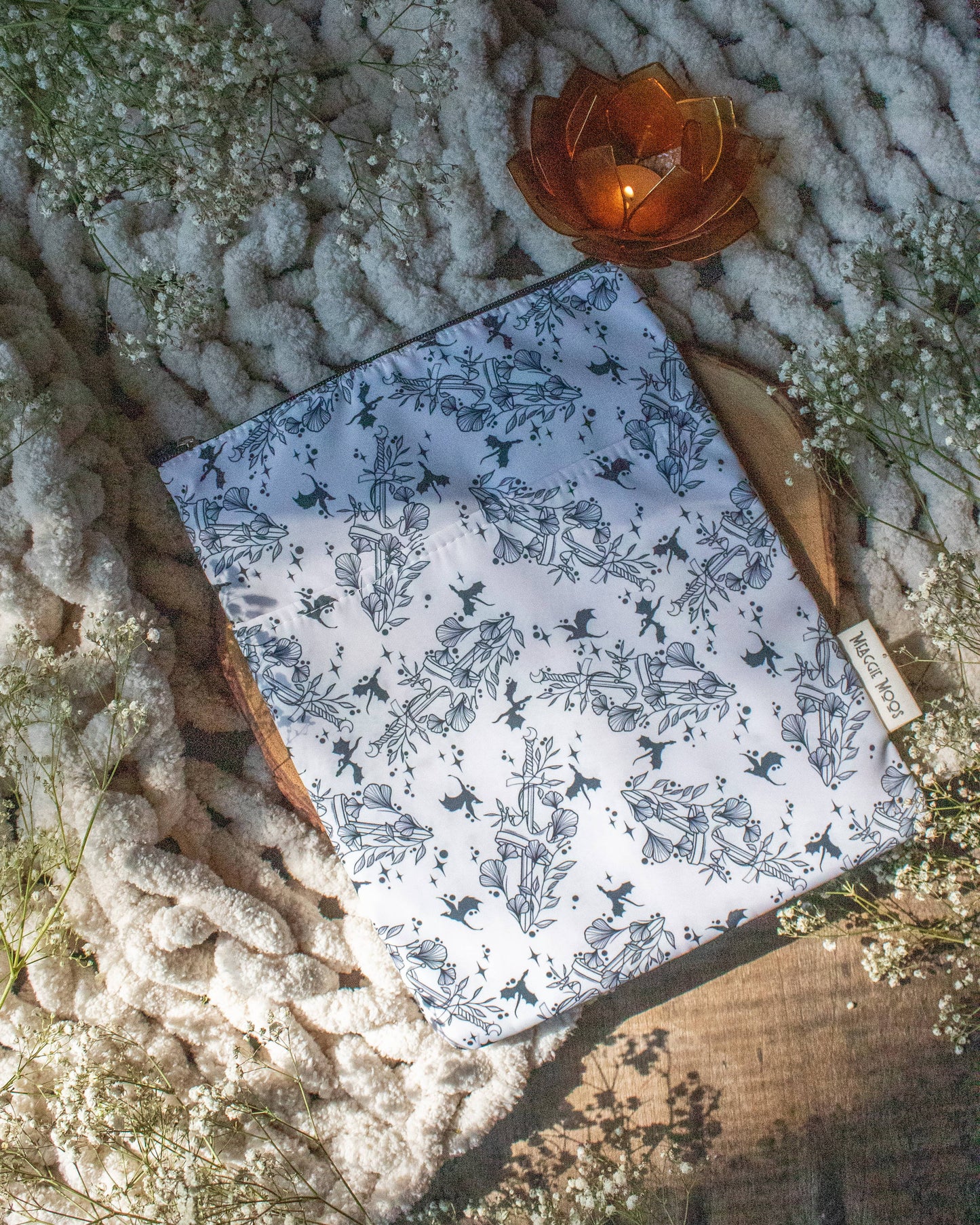 Meaggie Moos - Book / Tablet Sleeve | Ivory Swords