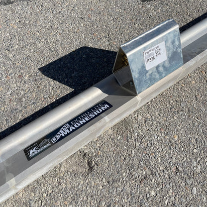 KRAFT TOOL CO. Extru-Lite Magnesium Paver 123.5” handle 144” x 4.5” screed CC291