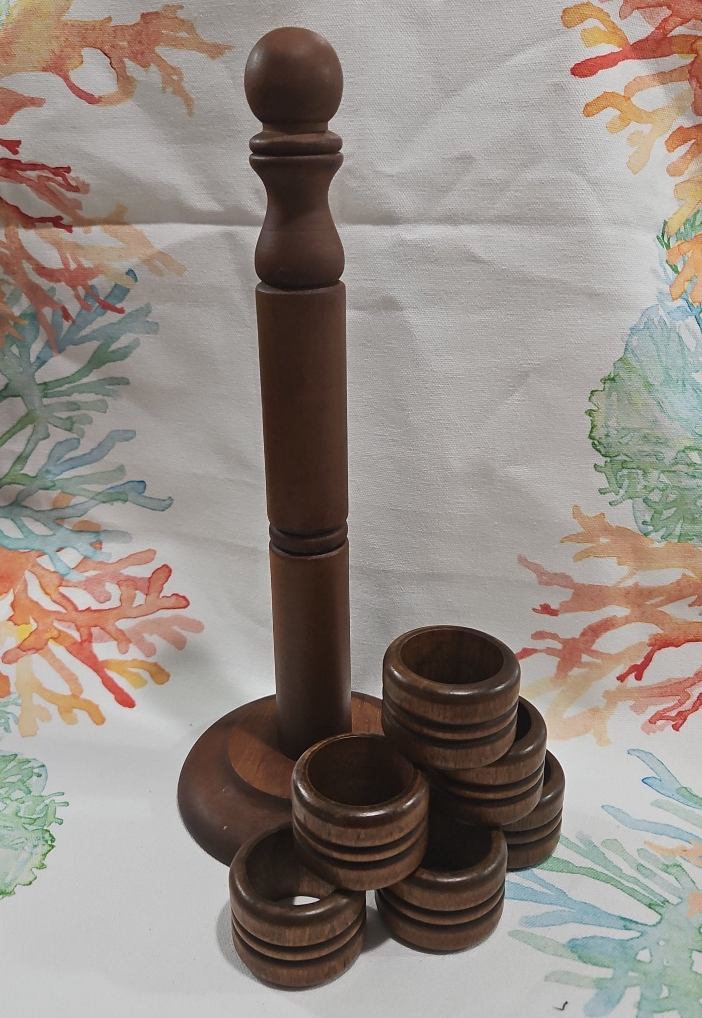 1960's Vintage Napkin Rings & Paper Towel Holder