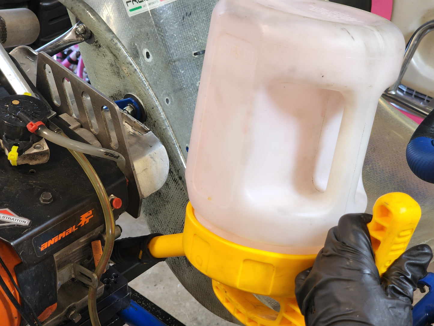 OilSafe |  Stretch Spout  | Controlled-Flow Oil Transfer Lid