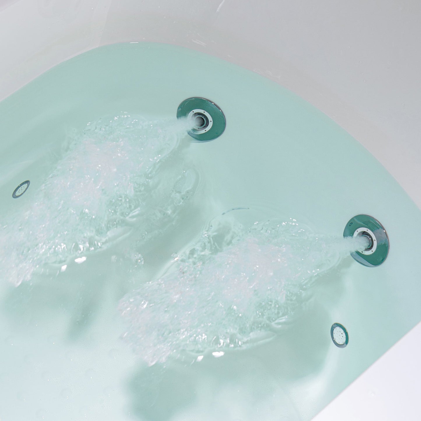 WOODBRIDGE 54 in. x 30 in. Right Hand Walk-In Air & Whirlpool Jets Hot Tub