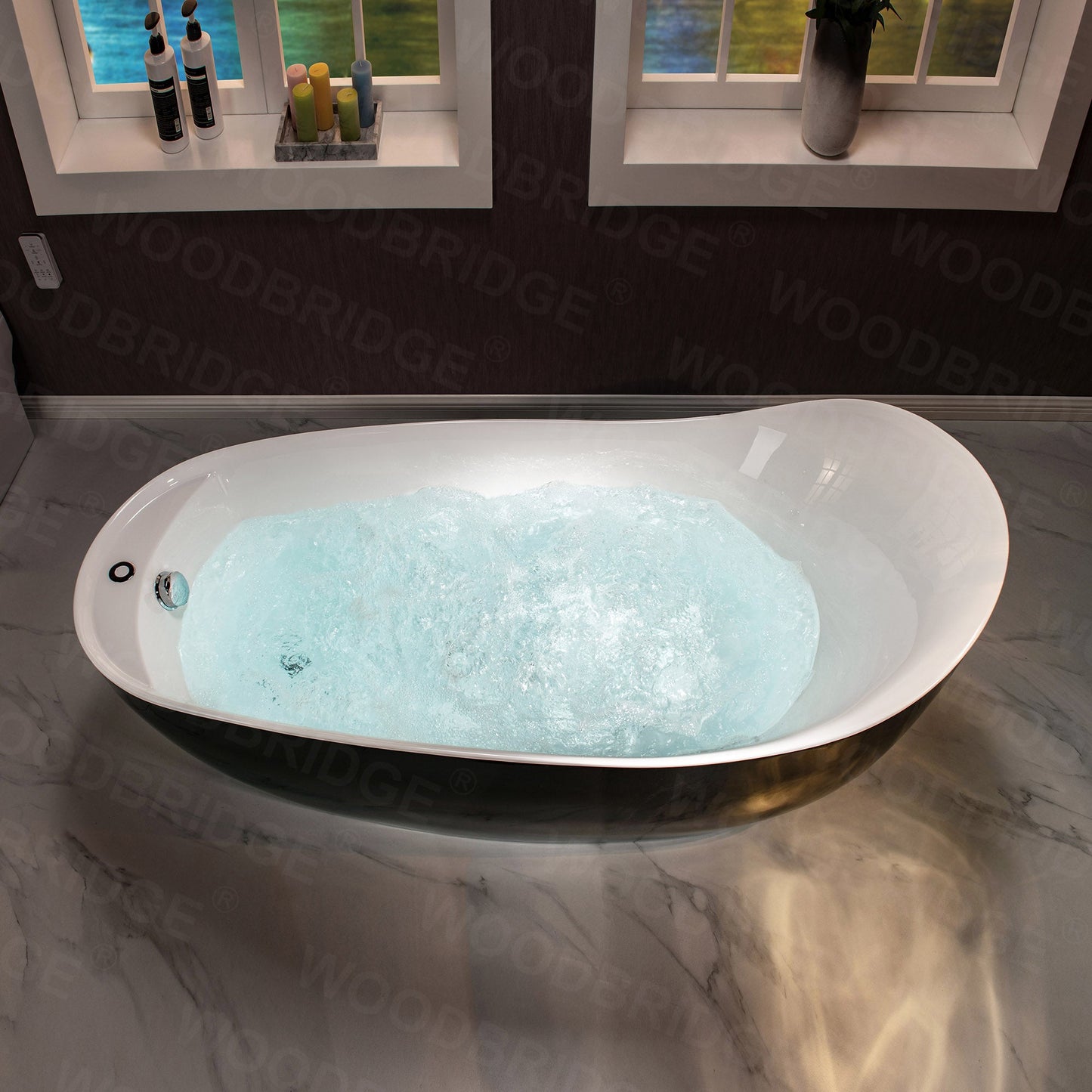 WOODBRIDGE BTS1607/B0031 67" Air Bubble Freestanding Bathtub
