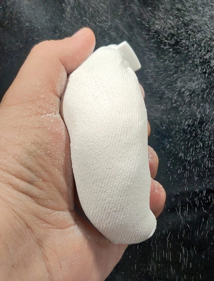 Chalk Ball with RAD Bag + Carabiner - Grip Enhancer